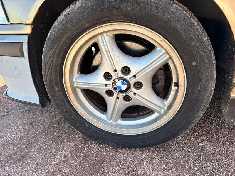 Second-hand BMW 316 101 CP (74 kW) 1992 Bej Berlinǎ