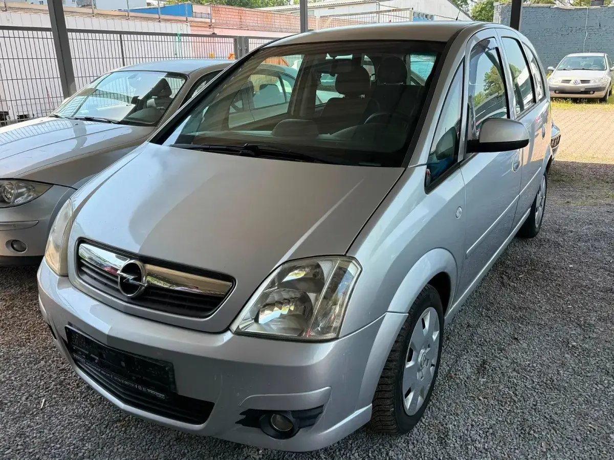 Gebraucht Opel Meriva 105 PS (77 kW) 2007 Silber Van / Kleinbus
