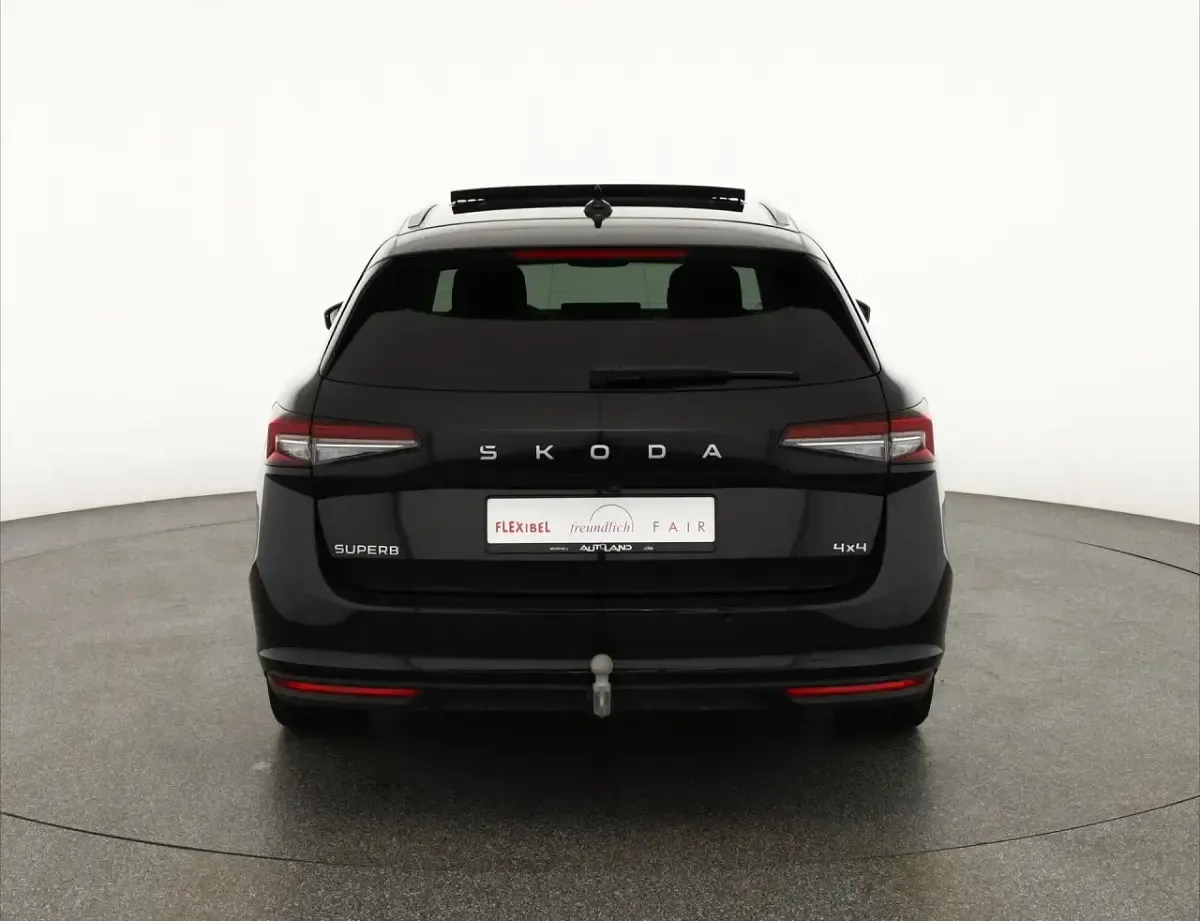 Gebraucht Skoda Superb Selection 193 PS (141 kW) 2024 Schwarz Kombi