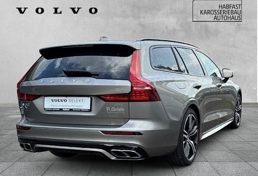 Gebraucht Volvo V60 Plus 455 PS (334 kW) 2022 Grau Kombi