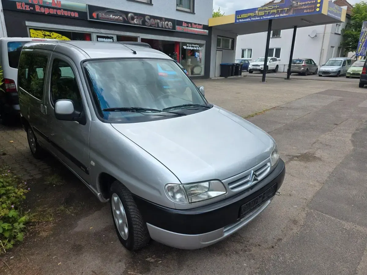 Gebraucht Citroën Berlingo 90 PS (66 kW) 2000 Silber Van / Kleinbus