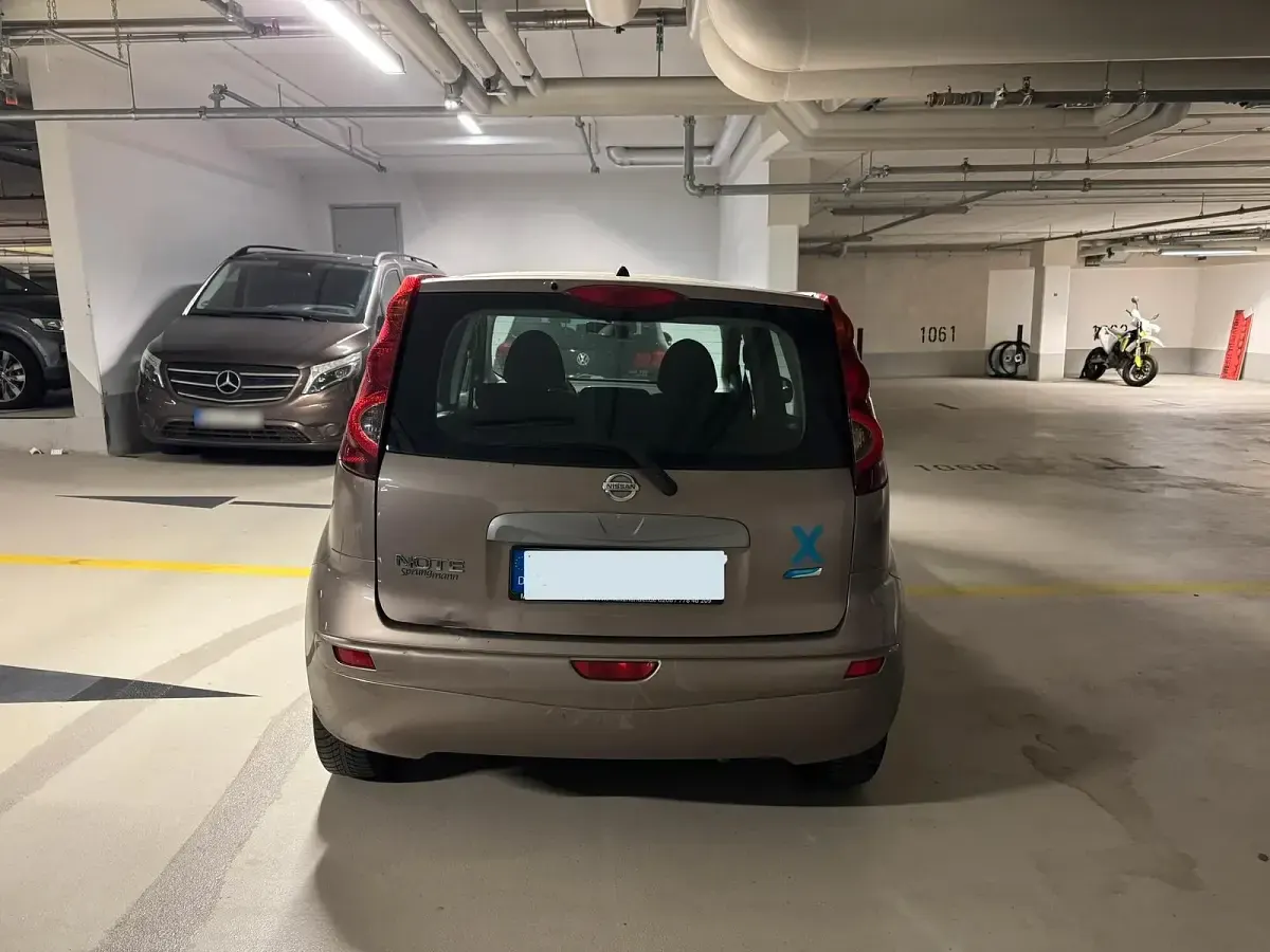 Gebraucht Nissan Note 88 PS (64 kW) 2011 Braun Kleinwagen