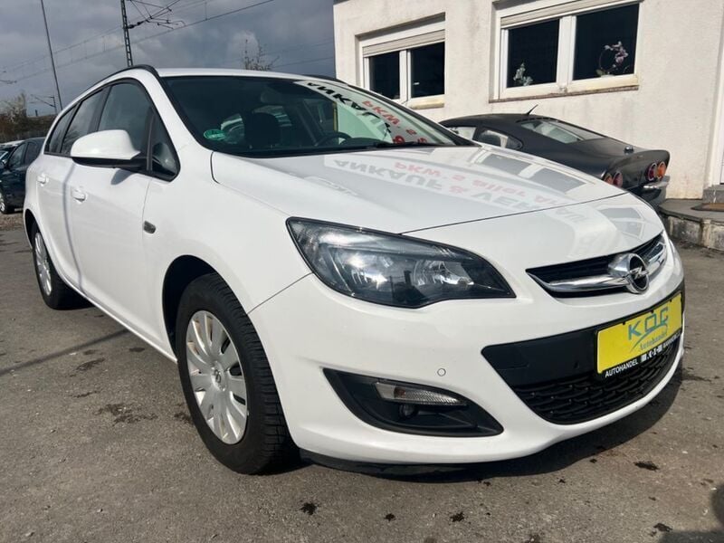 Schneeweiss/summitwhite/arctic Gebraucht 2016 Opel Astra Edition Kombi | 5.700 € (Fairer Preis) - Bild 1/4