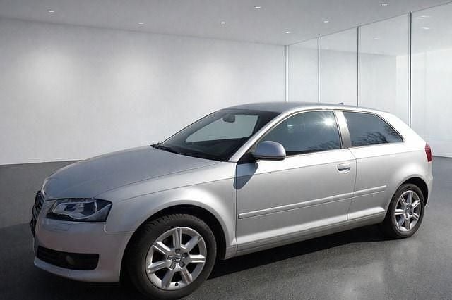 Gebraucht Audi A3 125 PS (91 kW) 2008 Silber (metallic) Kleinwagen