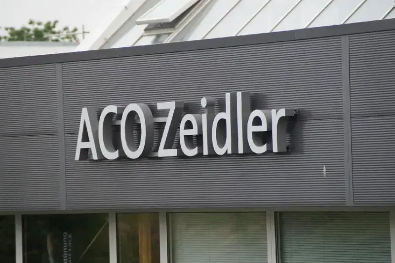 Kirstall silber Gebraucht 2024 Opel Astra Basis Kombi | 36.500 € - Bild 1/1