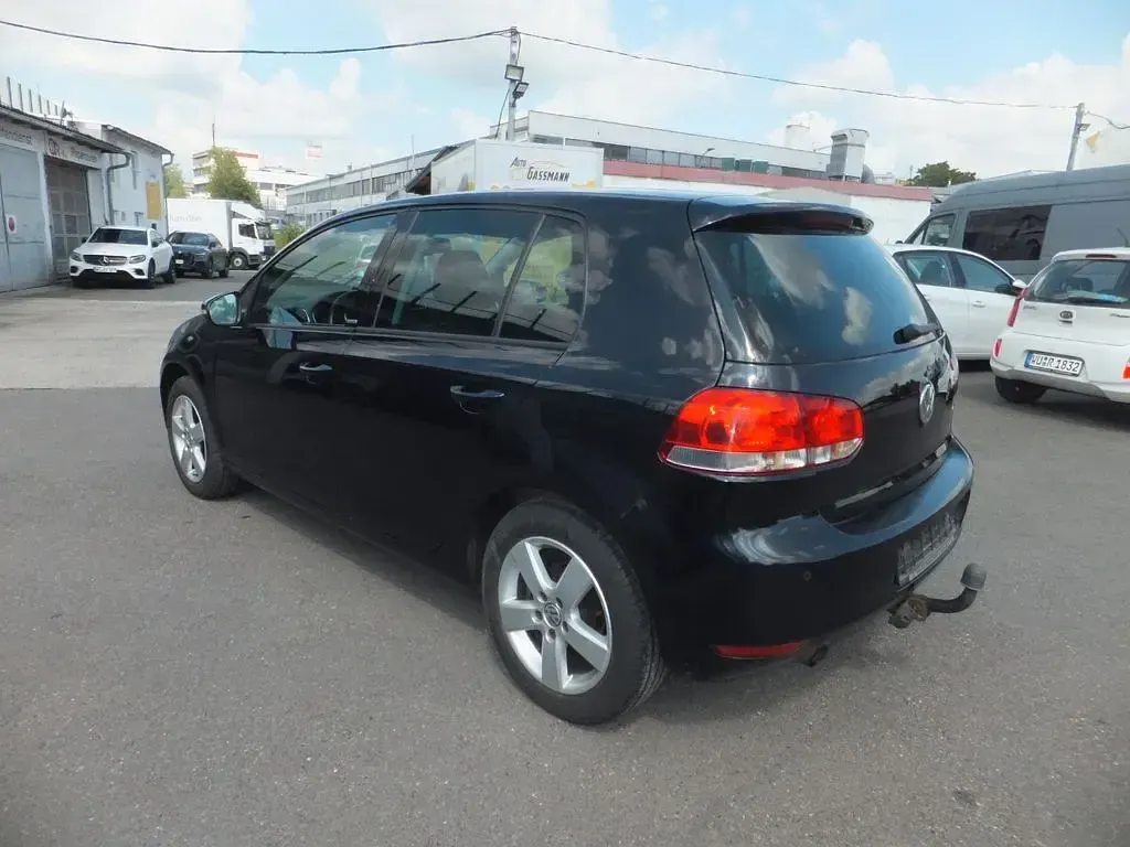 Gebraucht VW Golf VII Style 105 PS (77 kW) 2012 Schwarz Limousine