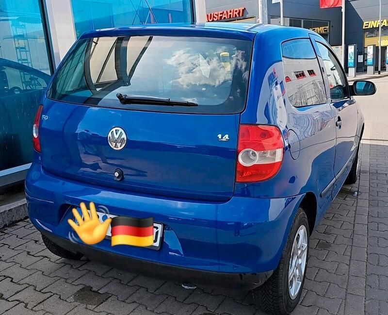Blau Gebraucht 2006 VW Fox Kleinwagen | 1.100 € (Fairer Preis) - Bild 1/4