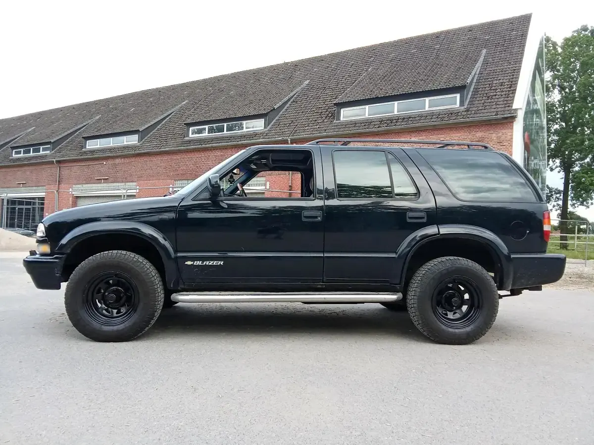Gebraucht Chevrolet Blazer LT 193 PS (141 kW) 1999 Schwarz SUV