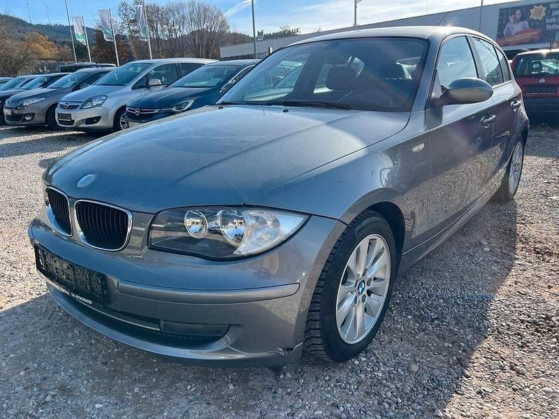 Grau Gebraucht 2009 BMW 116 Advantage Kleinwagen | 5.500 € (Teuer) - Bild 1/4
