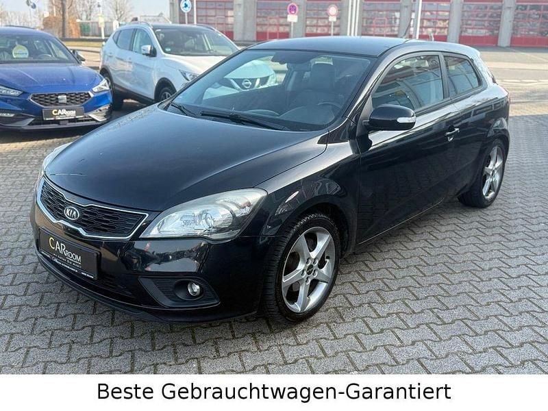Gebraucht Kia ProCeed Edition 7 116 PS (85 kW) 2012 Schwarz Kleinwagen