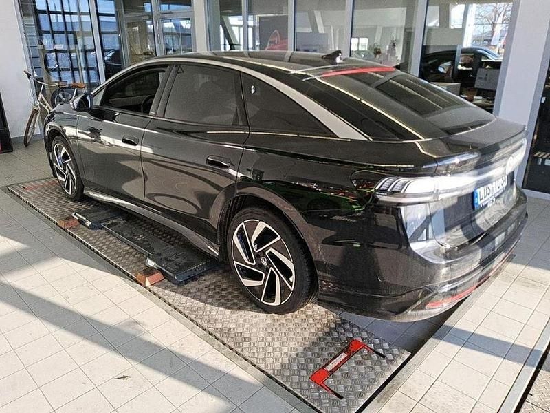 Gebraucht VW ID.7 Pro 210 kW (286 PS) 2023 Schwarz Kleinwagen