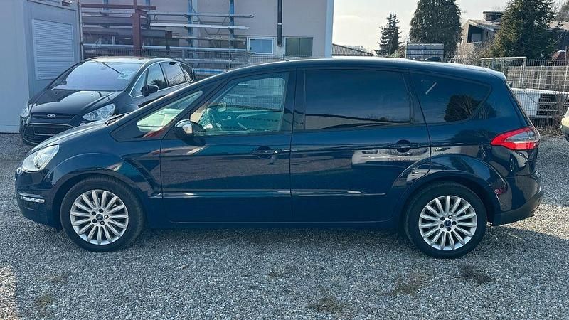 Gebraucht Ford S-MAX Business Edition 140 PS (102 kW) 2015 Blau Van / Kleinbus