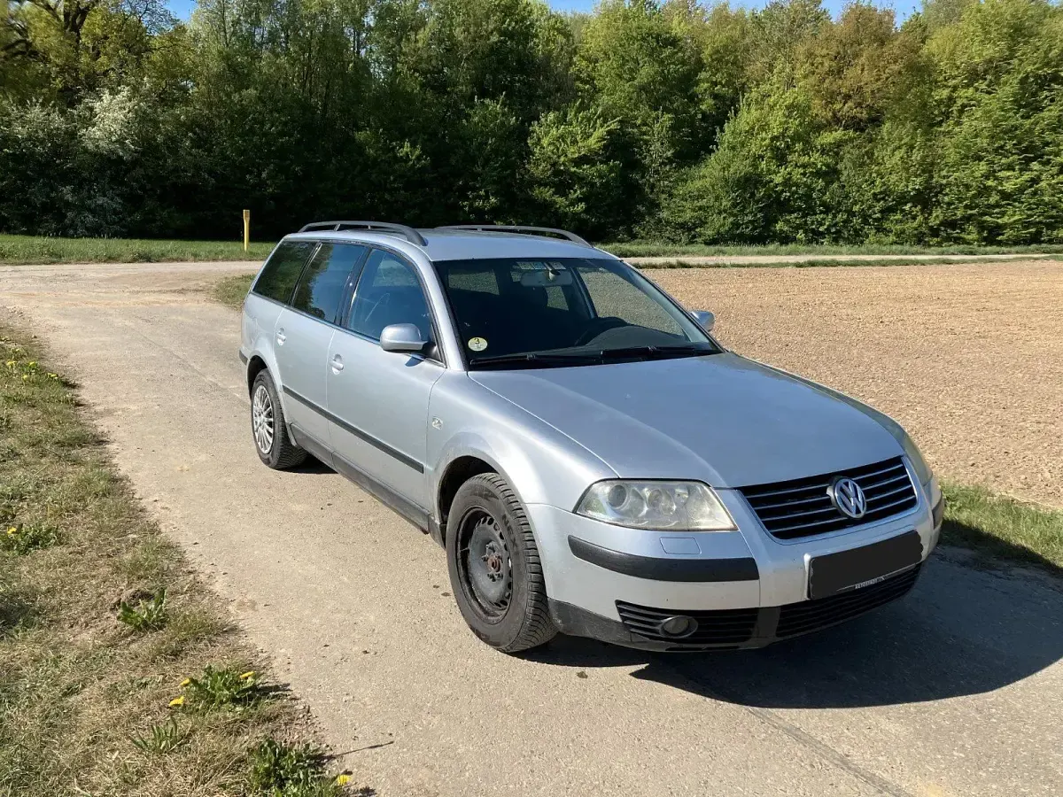 Gebraucht VW Passat 131 PS (96 kW) 2003 Silber Kombi