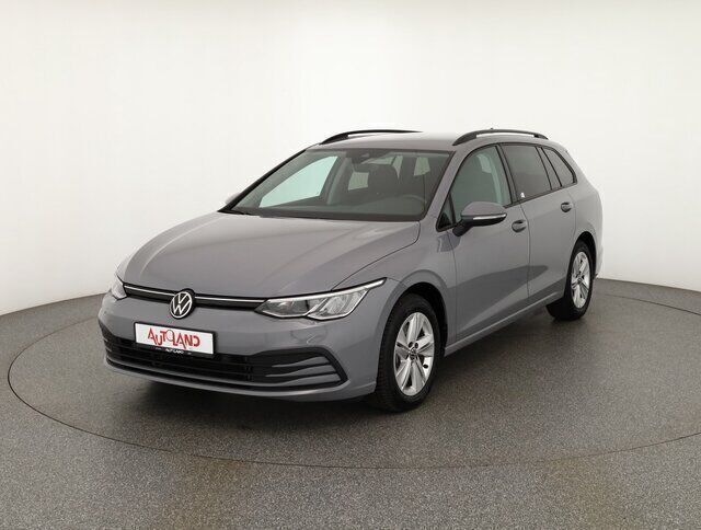 Grau Gebraucht 2021 VW Golf VIII Life Kombi | 23.990 € (Etwas zu teuer) - Bild 1/4