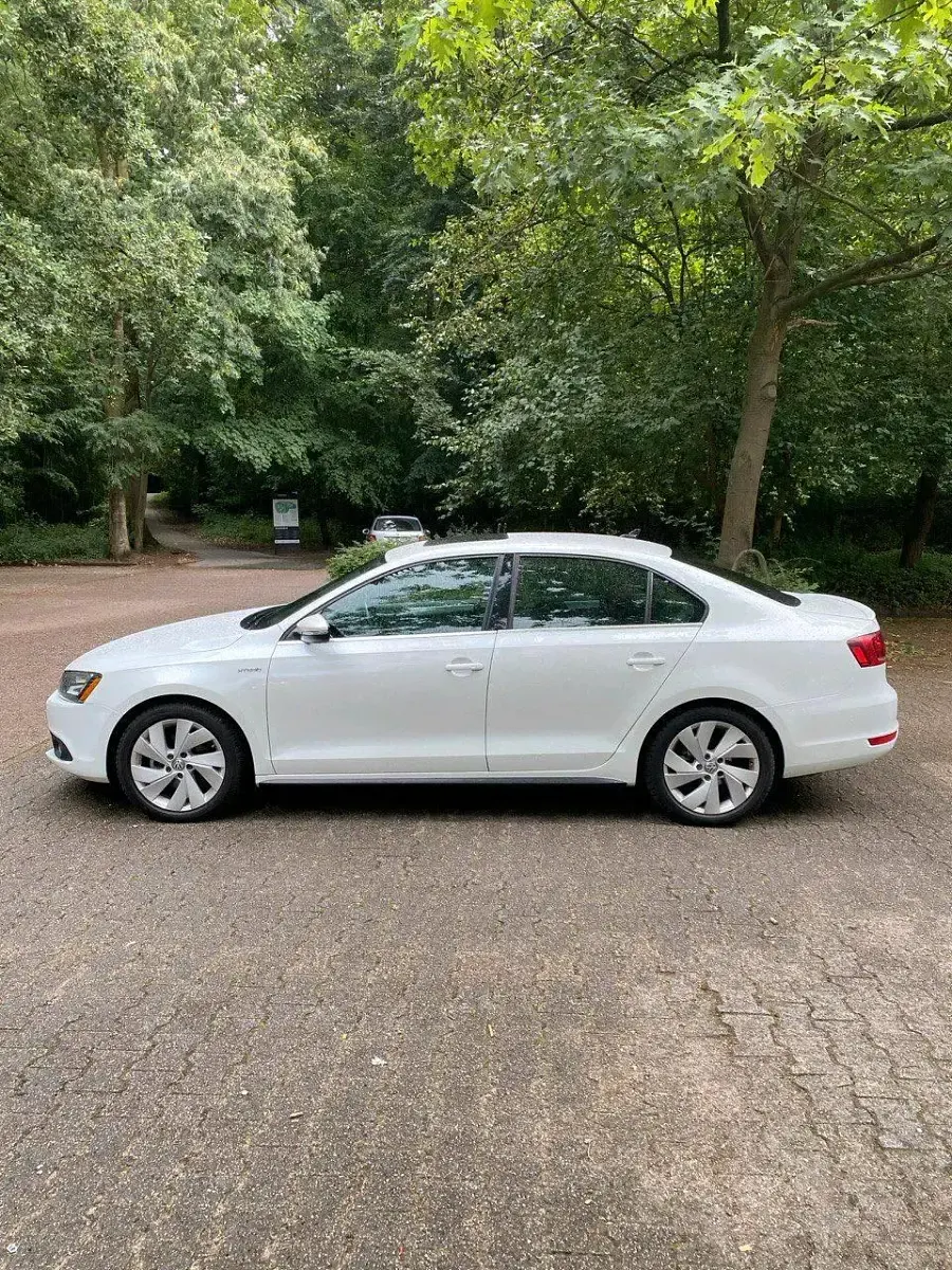 Gebraucht VW Jetta 170 PS (125 kW) 2014 Weiß Limousine