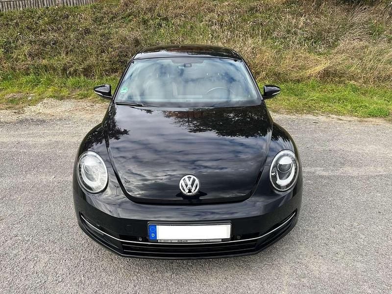 Schwarz Gebraucht 2016 VW Beetle Allstar Coupé | 13.800 € (Fairer Preis) - Bild 1/4