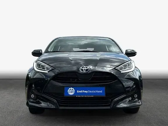 Gebraucht Toyota Yaris Basis 116 PS (85 kW) 2022 Mysticschwarz mica Kleinwagen