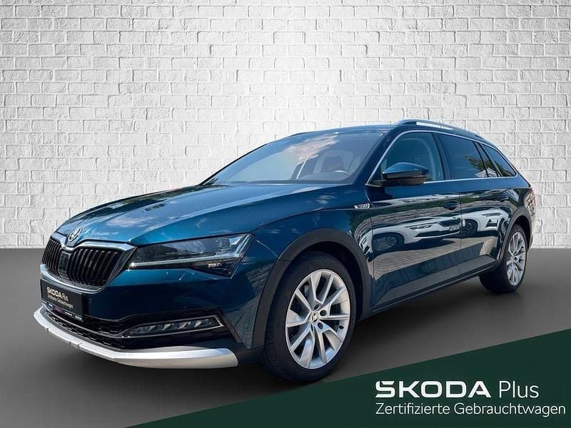 Lavablau metallic Gebraucht 2020 Skoda Superb Scout 4x4 Kombi | 29.860 € (Fairer Preis) - Bild 1/4