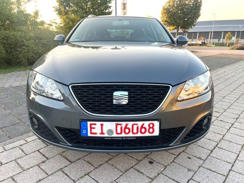 Gebraucht Seat Exeo Style 143 PS (105 kW) 2013 Grau Kombi