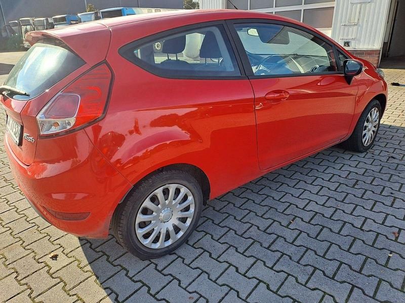 Gebraucht 2016 Ford Fiesta Trend Kleinwagen | 3.990 € (Superpreis) - Bild 1/4