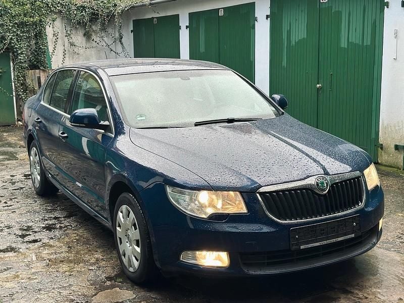 Gebraucht Skoda Superb 160 PS (117 kW) 2009 Blau Limousine