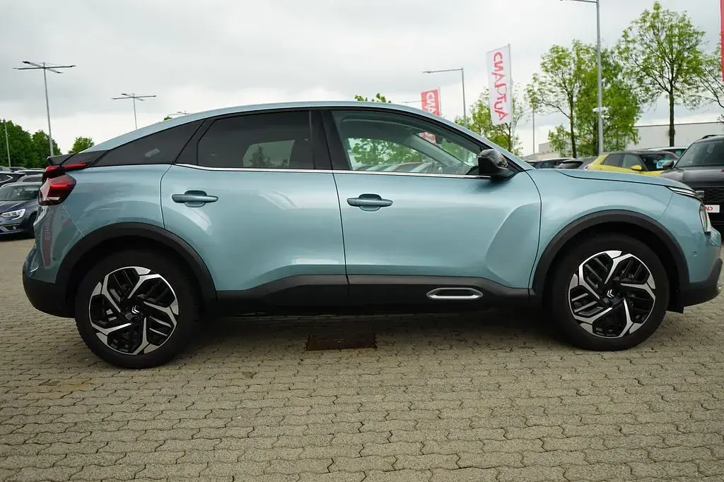 Gebraucht Citroën C4 131 PS (96 kW) 2024 Blau SUV