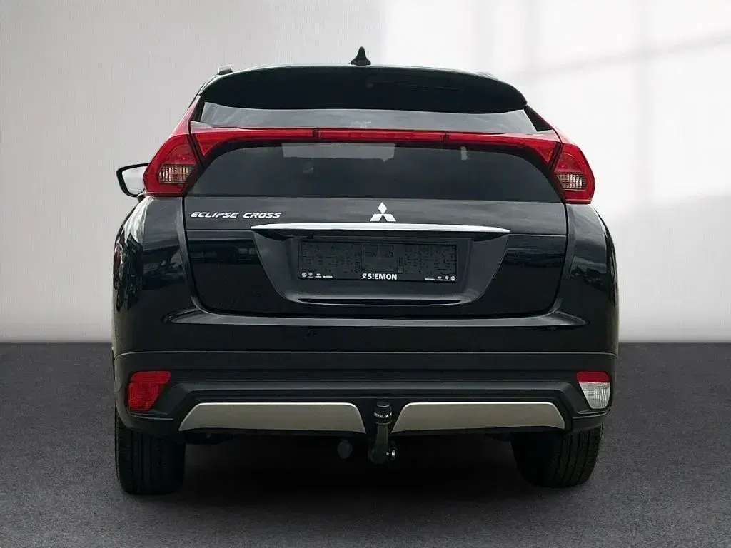 Gebraucht Mitsubishi Eclipse Cross Active 163 PS (119 kW) 2021 P) (schwarz SUV