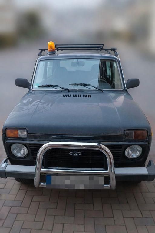 Gebraucht Lada niva 83 PS (61 kW) 2013 Grün SUV