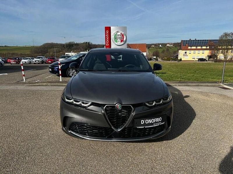 Gebraucht Alfa Romeo Tonale Ti 160 PS (117 kW) 2024 Grigio vesuvio metallic SUV