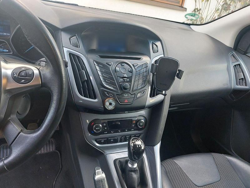 Gebraucht Ford Focus Titanium 150 PS (110 kW) 2014 Weiß Kombi