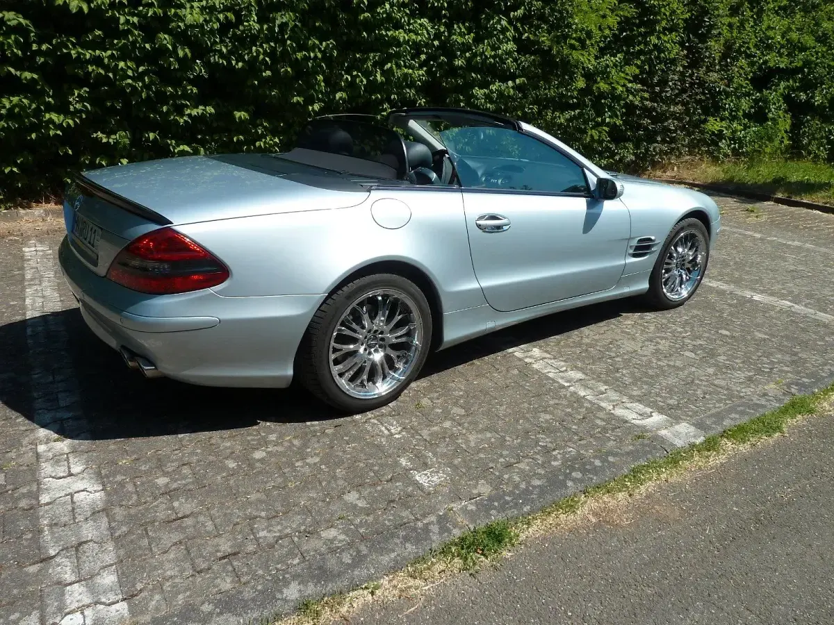 Gebraucht Mercedes SL500 306 PS (225 kW) 2004 Silber Cabrio