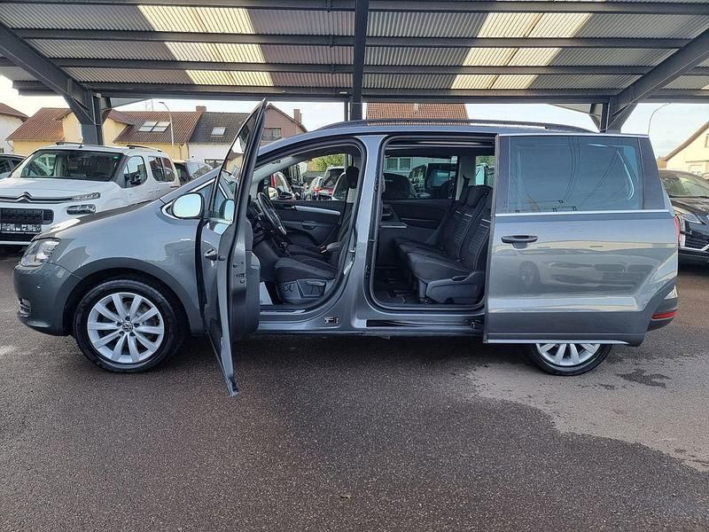 Gebraucht VW Sharan Cup 177 PS (130 kW) 2015 Grau Van / Kleinbus