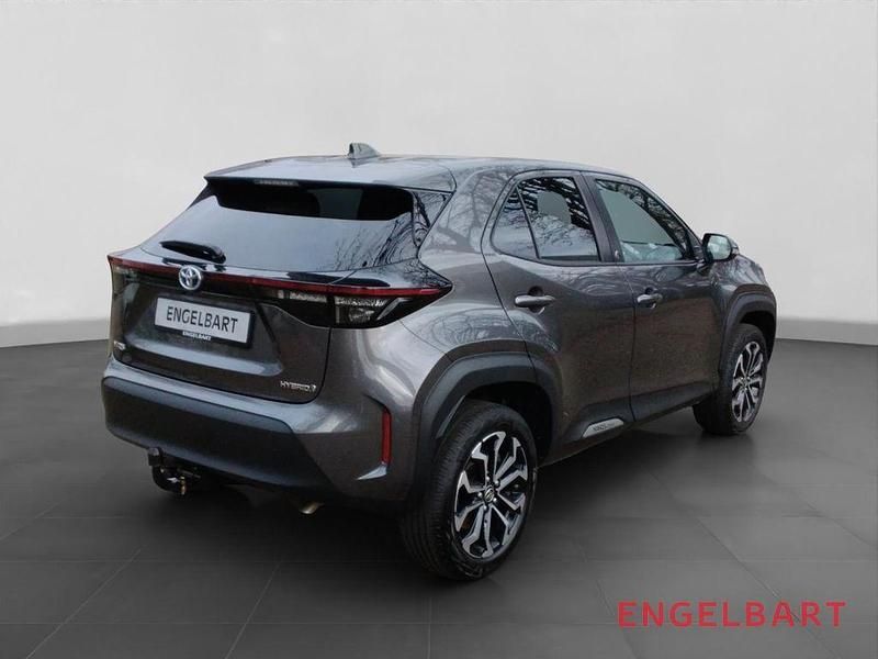 Gebraucht Toyota Yaris Hybrid Team 116 PS (85 kW) 2022 Grau Kleinwagen