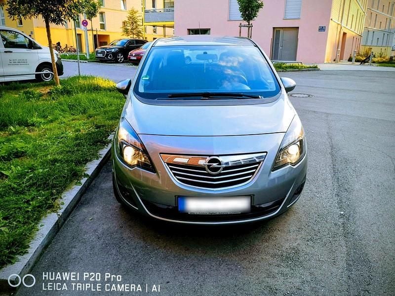 Gebraucht Opel Meriva 140 PS (102 kW) 2011 Van / Kleinbus