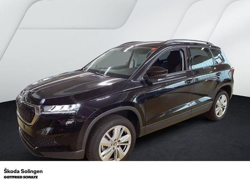 Schwarz Gebraucht 2024 Skoda Karoq Selection SUV | 27.950 € (Guter Preis) - Bild 1/2
