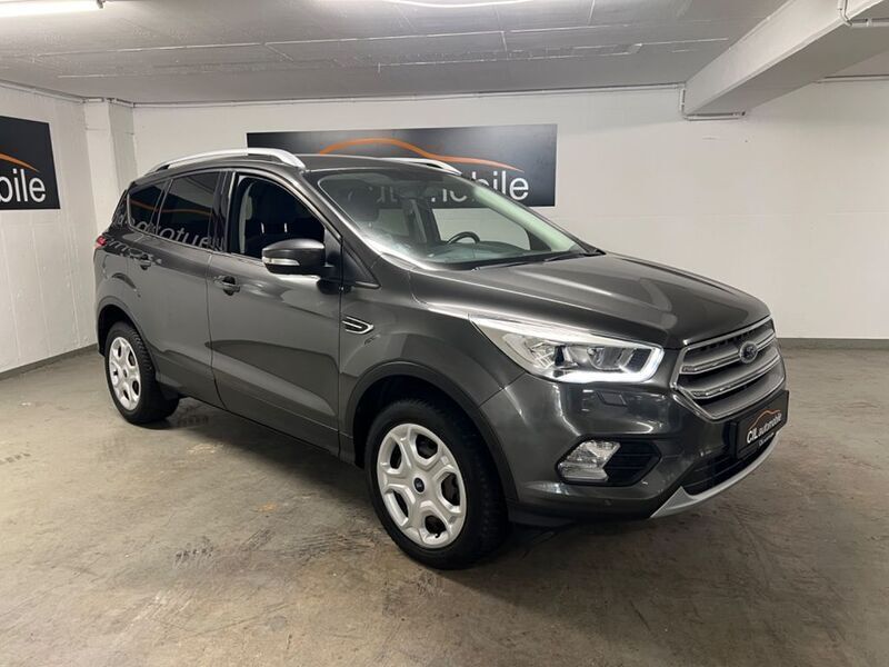 Grau Gebraucht 2018 Ford Kuga Cool & Connect SUV | 10.990 € (Guter Preis) - Bild 1/4