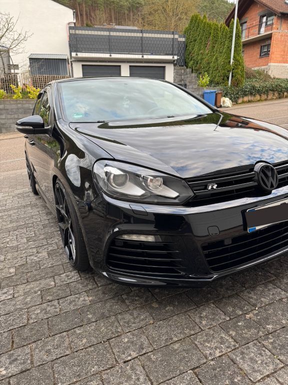 Schwarz Gebraucht 2011 VW Golf VI R Limousine | 19.999 € - Bild 1/4