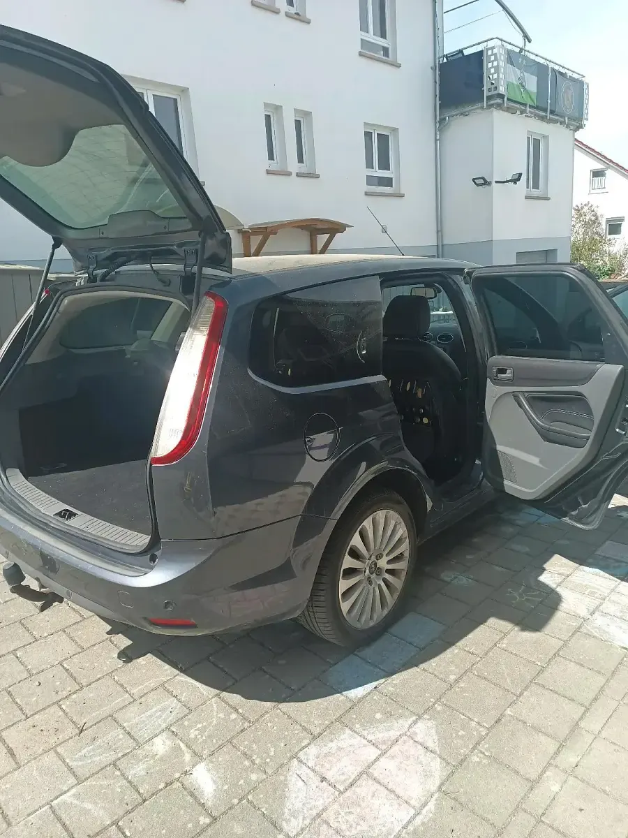 Gebraucht Ford Focus 125 PS (91 kW) 2009 Blau Kombi