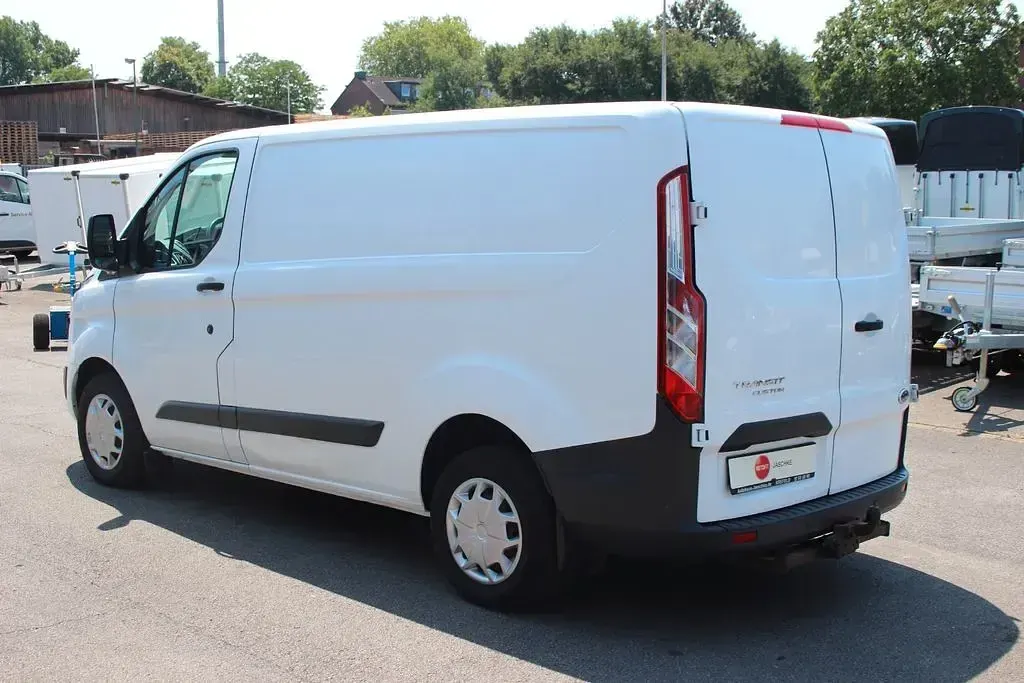 Gebraucht Ford Transit Custom 131 PS (96 kW) 2017 Weiß Van / Kleinbus