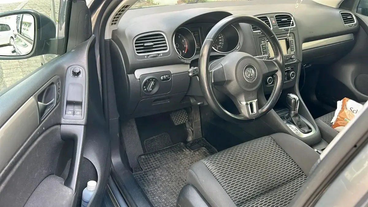 Gebraucht VW Golf VII Sport 105 PS (77 kW) 2012 Silber Limousine