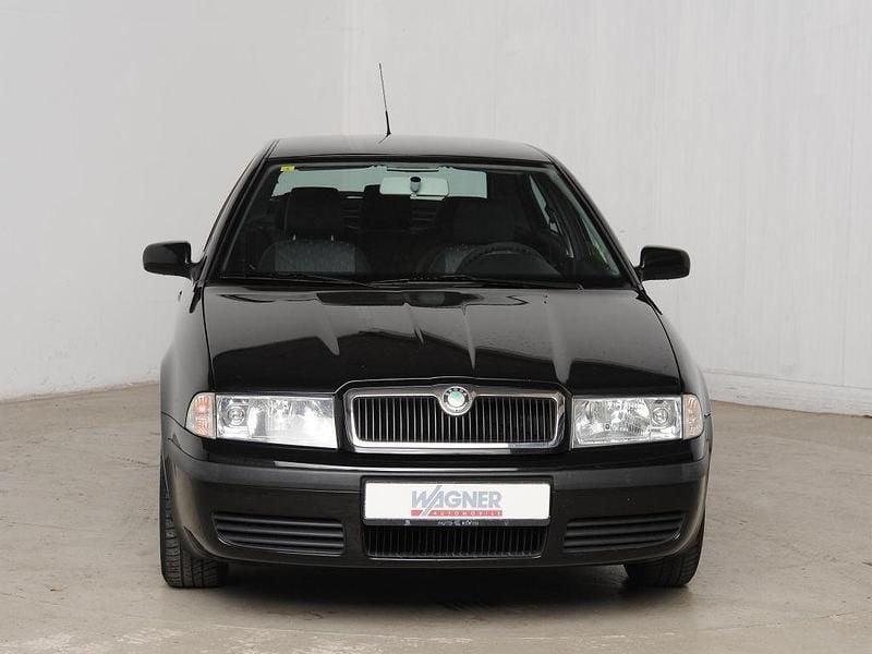 Gebraucht Skoda Octavia Tour 75 PS (55 kW) 2009 Schwarz Limousine