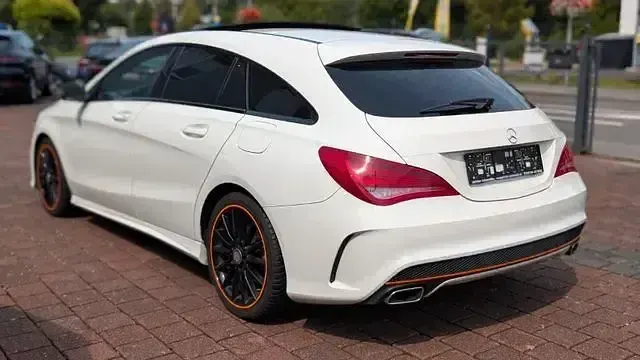 Gebraucht Mercedes CLA250e Shooting Brake AMG 211 PS (155 kW) 2015 Andere Kombi