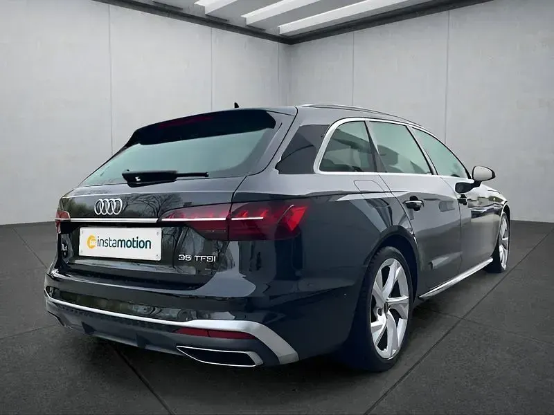 Używany Audi A4 S-Line 150 KM (110 kW) 2025 Czarny Kombi