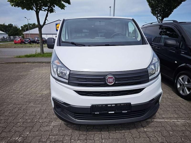 Weiß Gebraucht 2017 Fiat Talento Basis Van | 11.781 € (Superpreis) - Bild 1/4