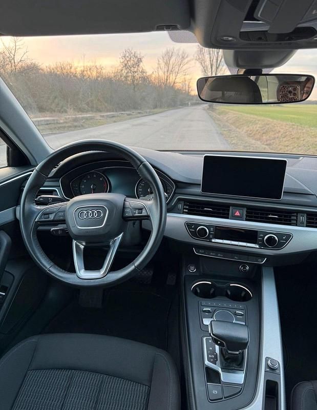 Gebraucht Audi A4 Advanced 190 PS (139 kW) 2019 Schwarz Kombi