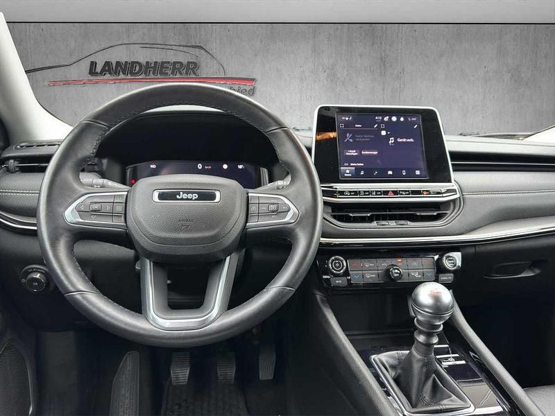 Gebraucht Jeep Compass Night Eagle 131 PS (96 kW) 2023 Alpin weiß SUV