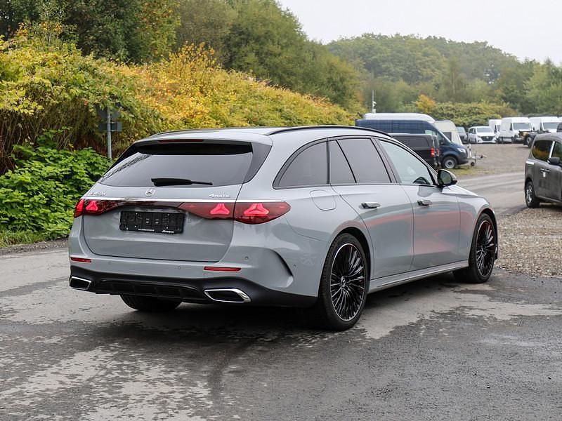 Usata Mercedes E450 AMG 367 CV (269 kW) 2025 Grigio Station wagon