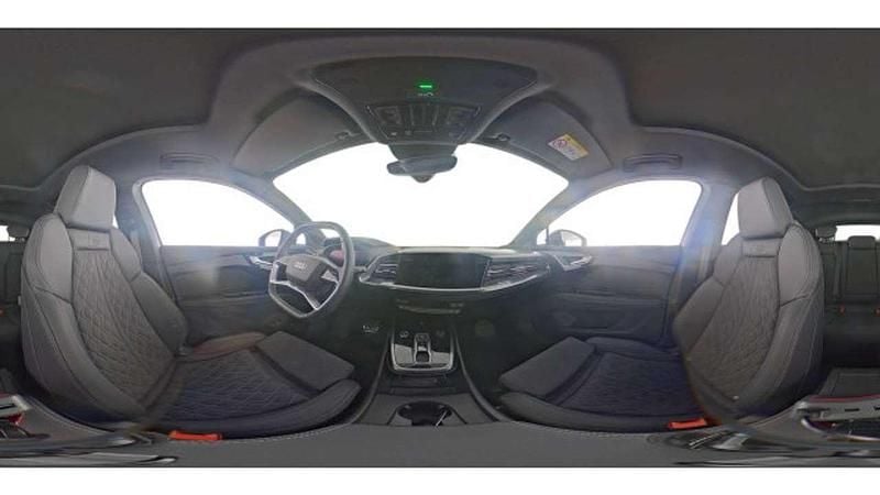 Gebraucht Audi Q4 e-tron S-Line 210 kW (286 PS) 2024 Geysirblau metallic SUV