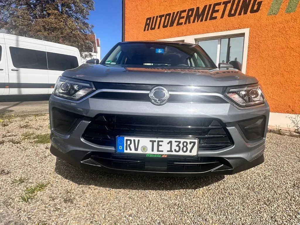 Gebraucht SsangYong Korando 163 PS (119 kW) 2020 Grau SUV