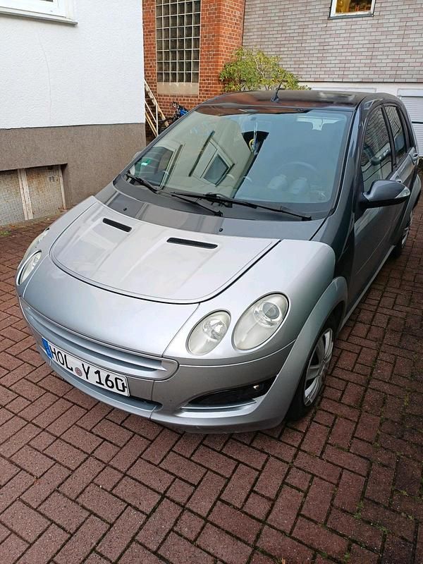 Grau Gebraucht 2004 Smart ForFour Kleinwagen | 550 € (Superpreis) - Bild 1/4
